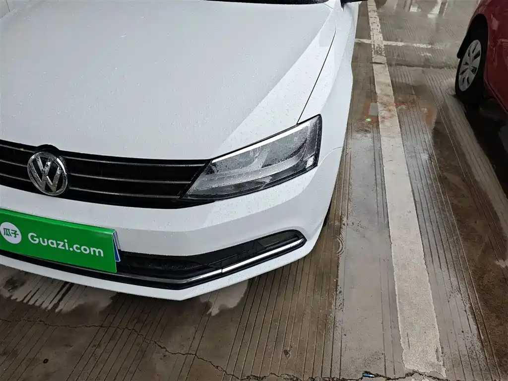 Volkswagen Sagitar 2018 1.6L Automatic Comfort фото 18