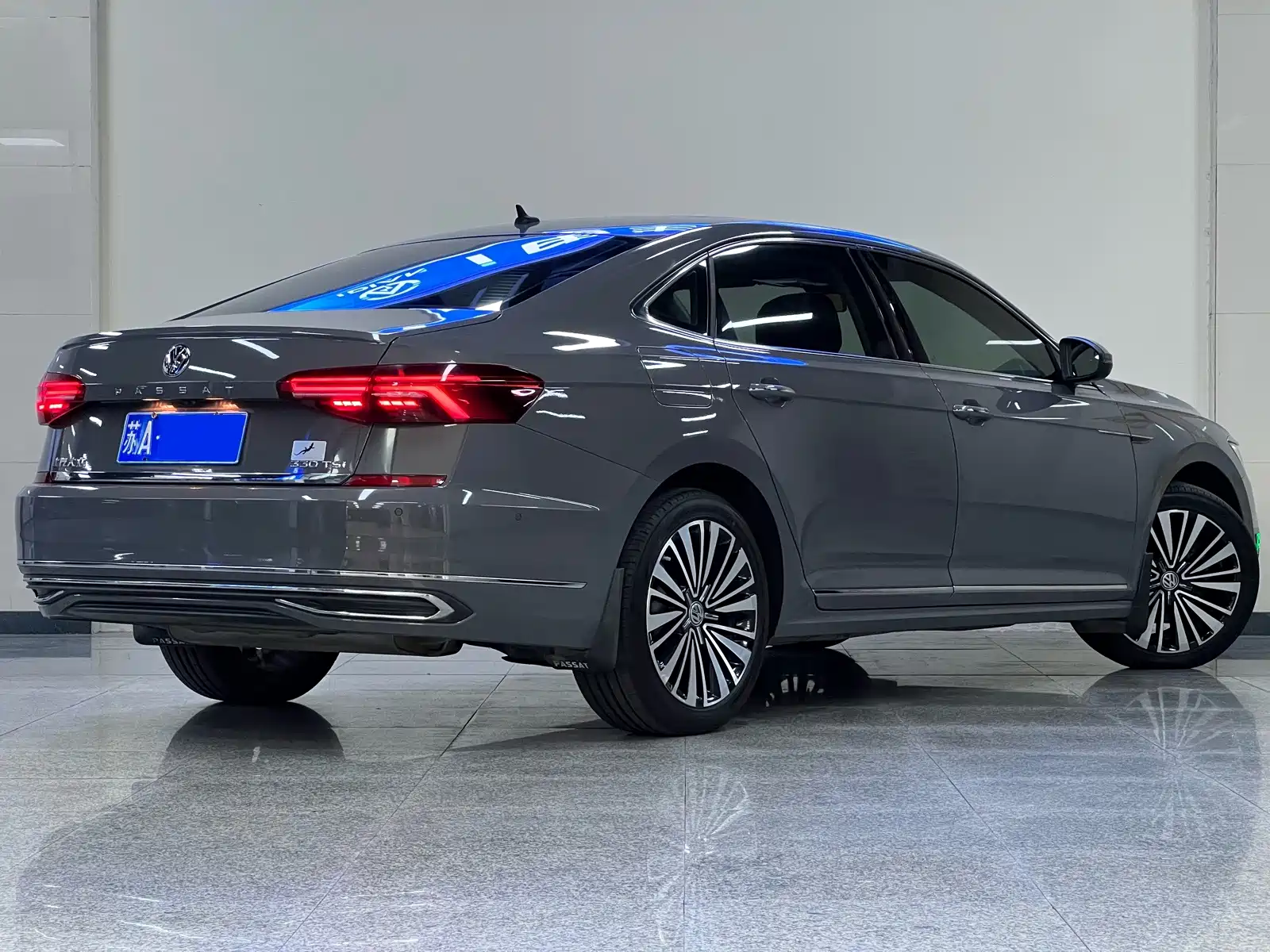 Фото 6 - Volkswagen Passat