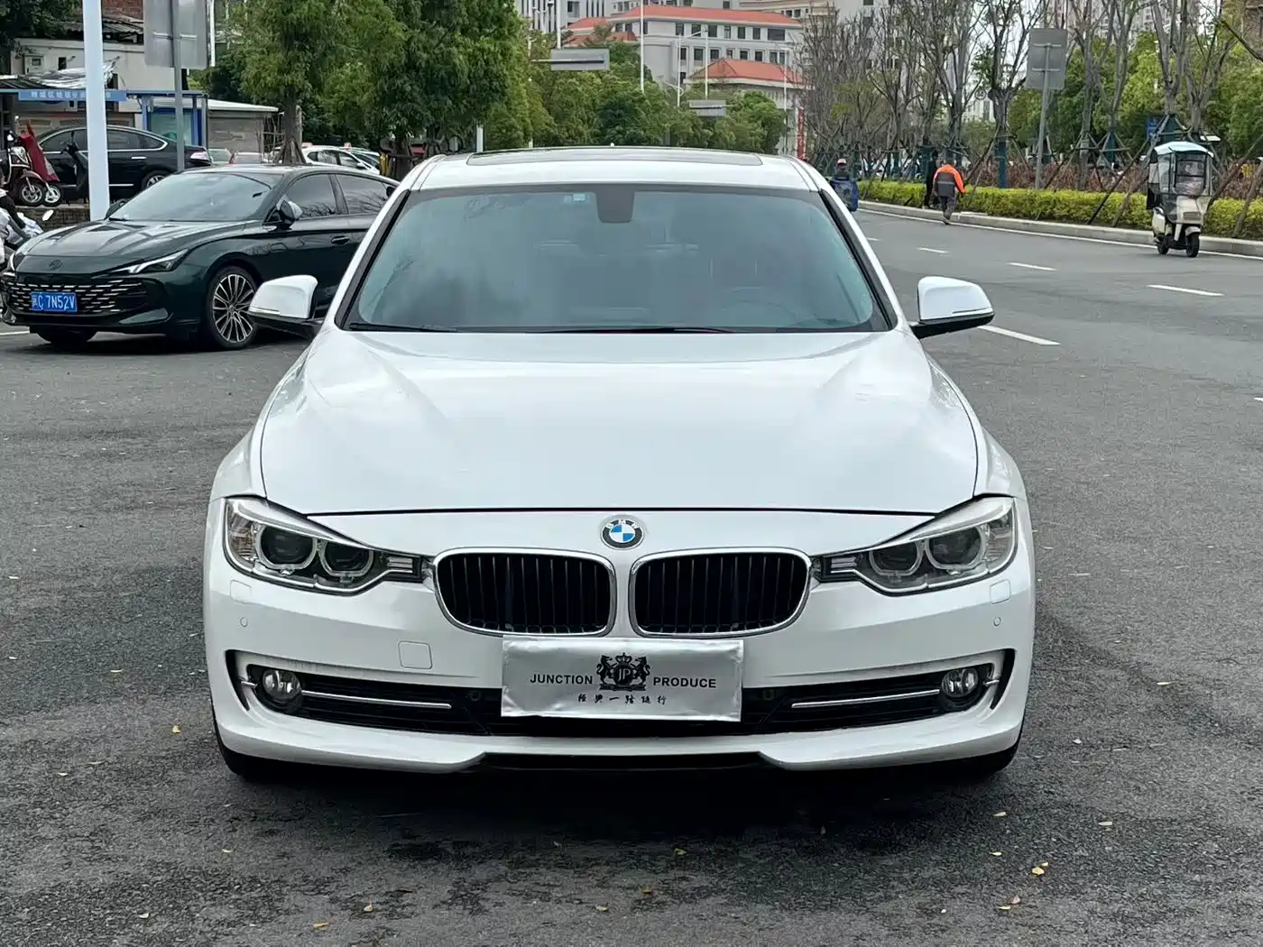 BMW 3 Series 2014 320Li Fashion фото 2