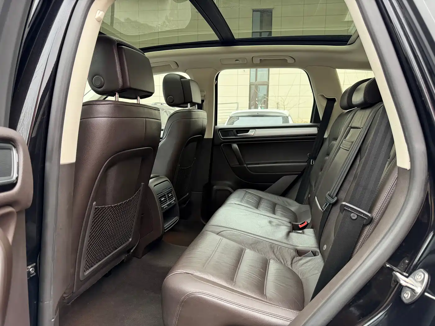 Volkswagen Touareg 2017 3.0TSI Explorer Edition фото 9