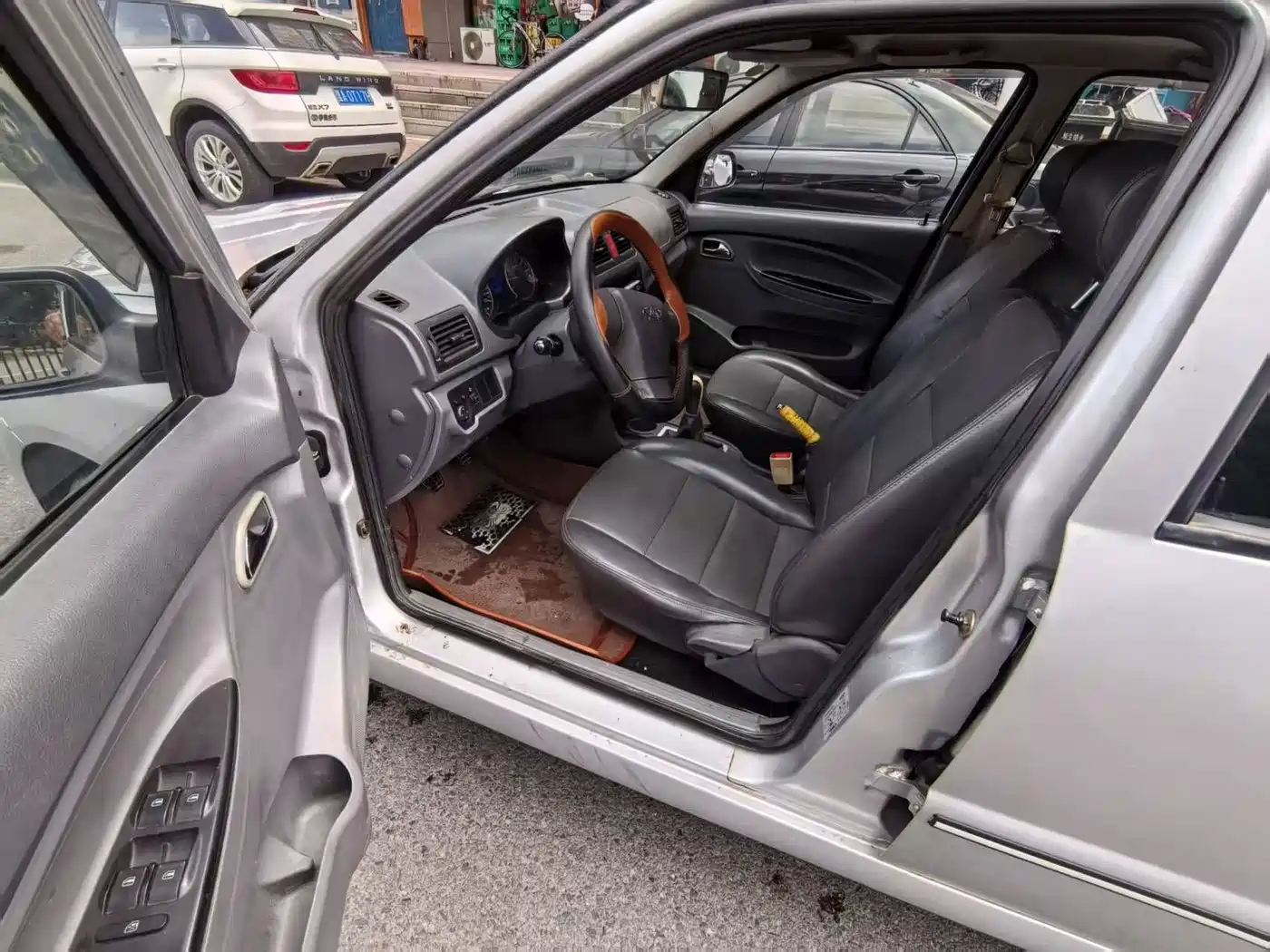 Chery Cloud 2 2012 2012 1.5L Manual Standard