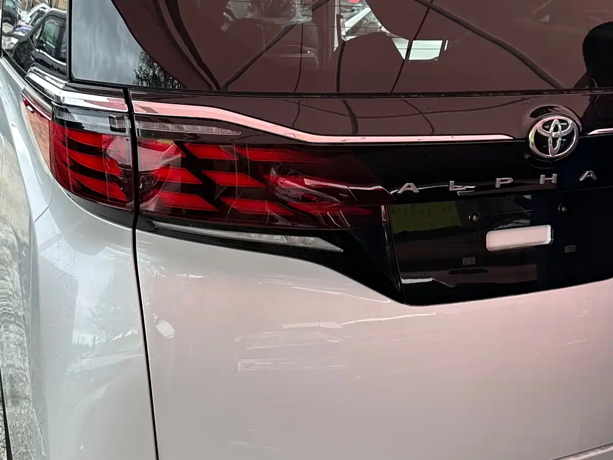 Toyota Alphard 2024 Hybrid 2.5L Prestige Edition фото 11