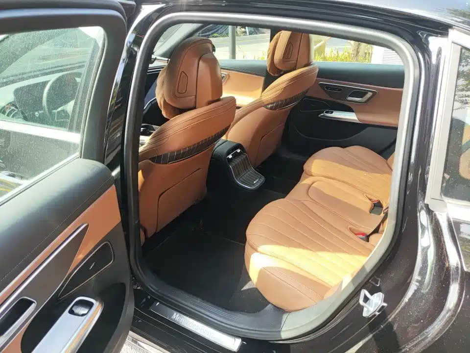 Mercedes-Benz E-Class New Energy 2024 2024 E 350 e L Plug-in Hybrid Sedan