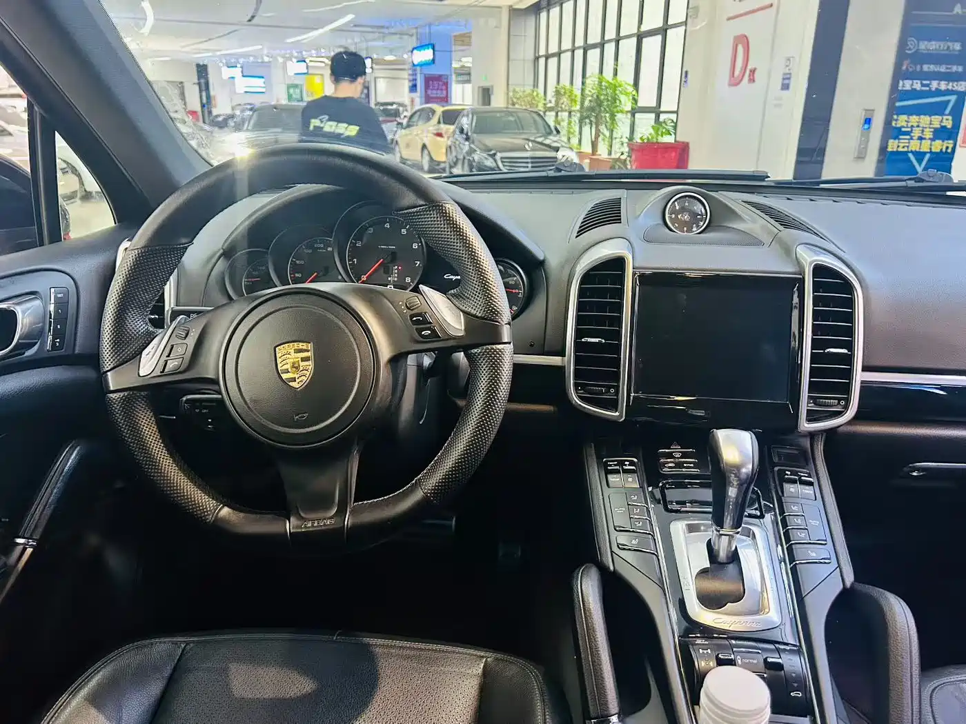 Porsche Cayenne 2014 Cayenne Platinum Edition 3.0T фото 9