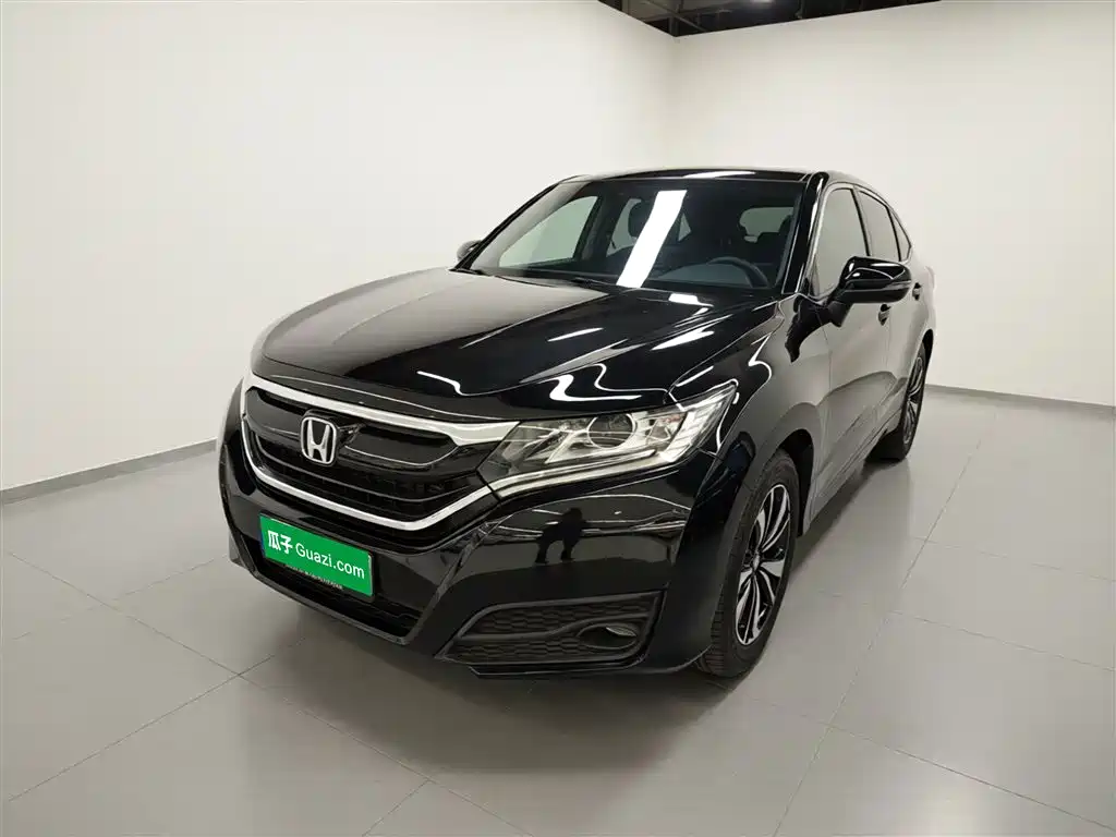 Фото 2 - Honda UR-V