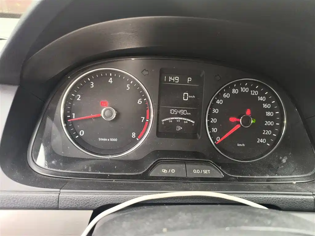 Volkswagen Lavida 2013 Facelift Classic 1.6L Automatic Comfort фото 5