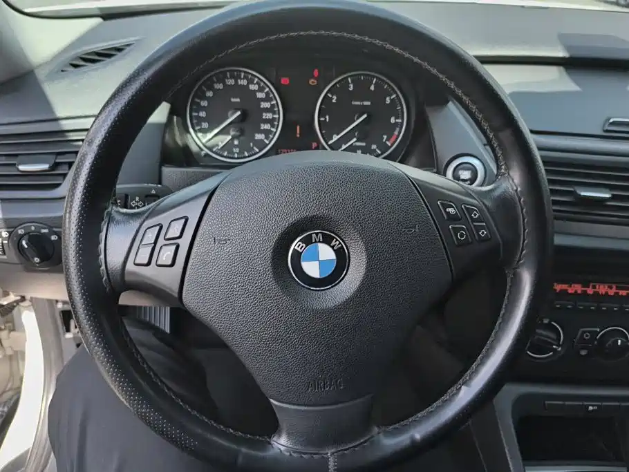 BMW X1 2012 2012 sDrive18i Fashion Model