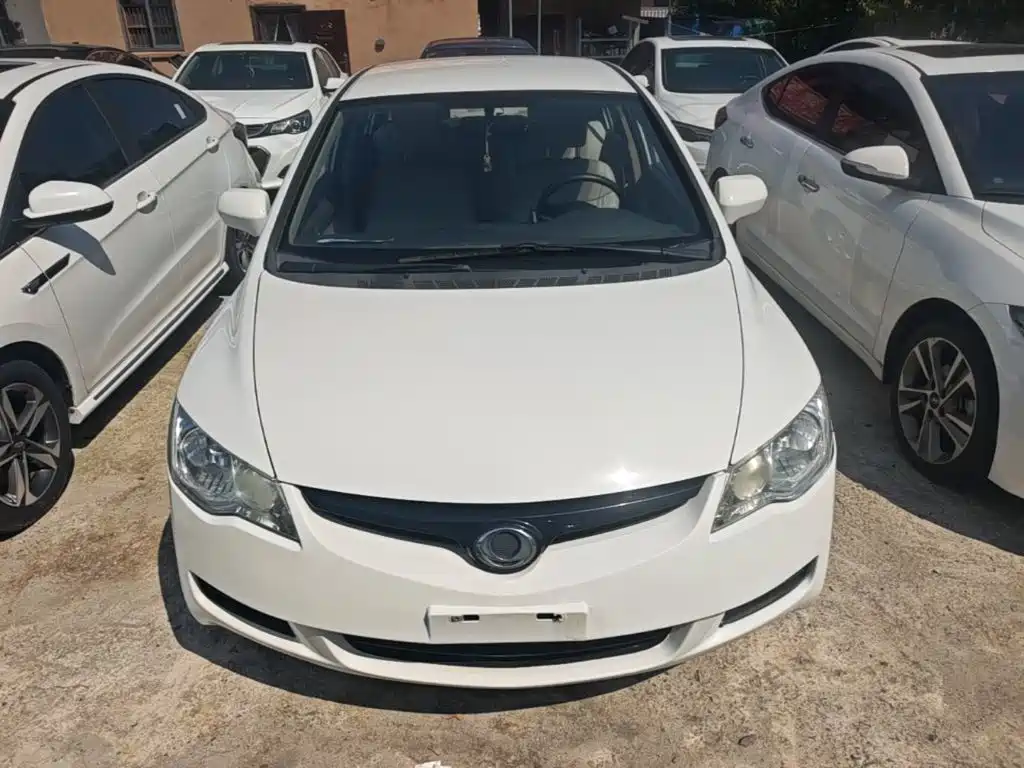 CIIMO CIIMO 2016 2015 1.8L Automatic Comfort Edition