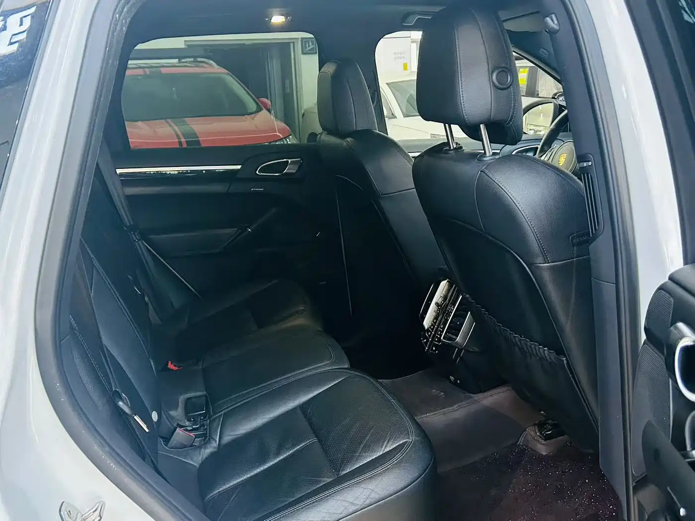 Porsche Cayenne 2014 Cayenne Platinum Edition 3.0T фото 7