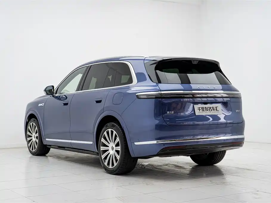 AITO Wenjie AITO M7 2026 Extended Range Ultra AWD 5-Seater фото 4