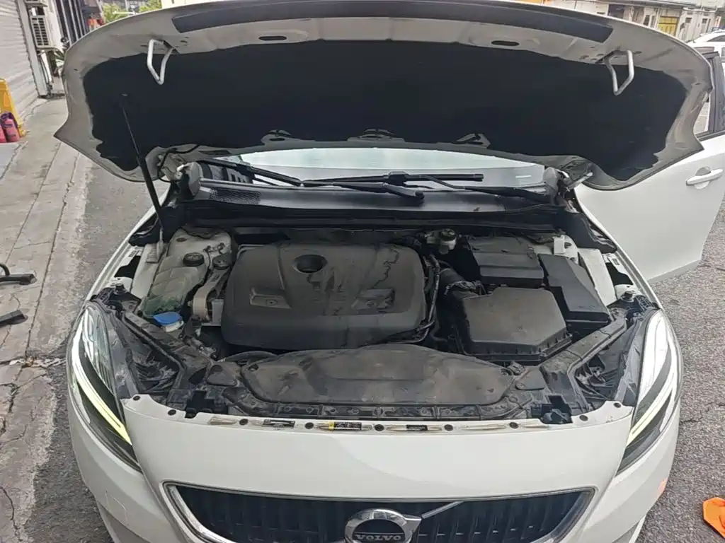 Volvo V40 2018 2017 T3 Inscription