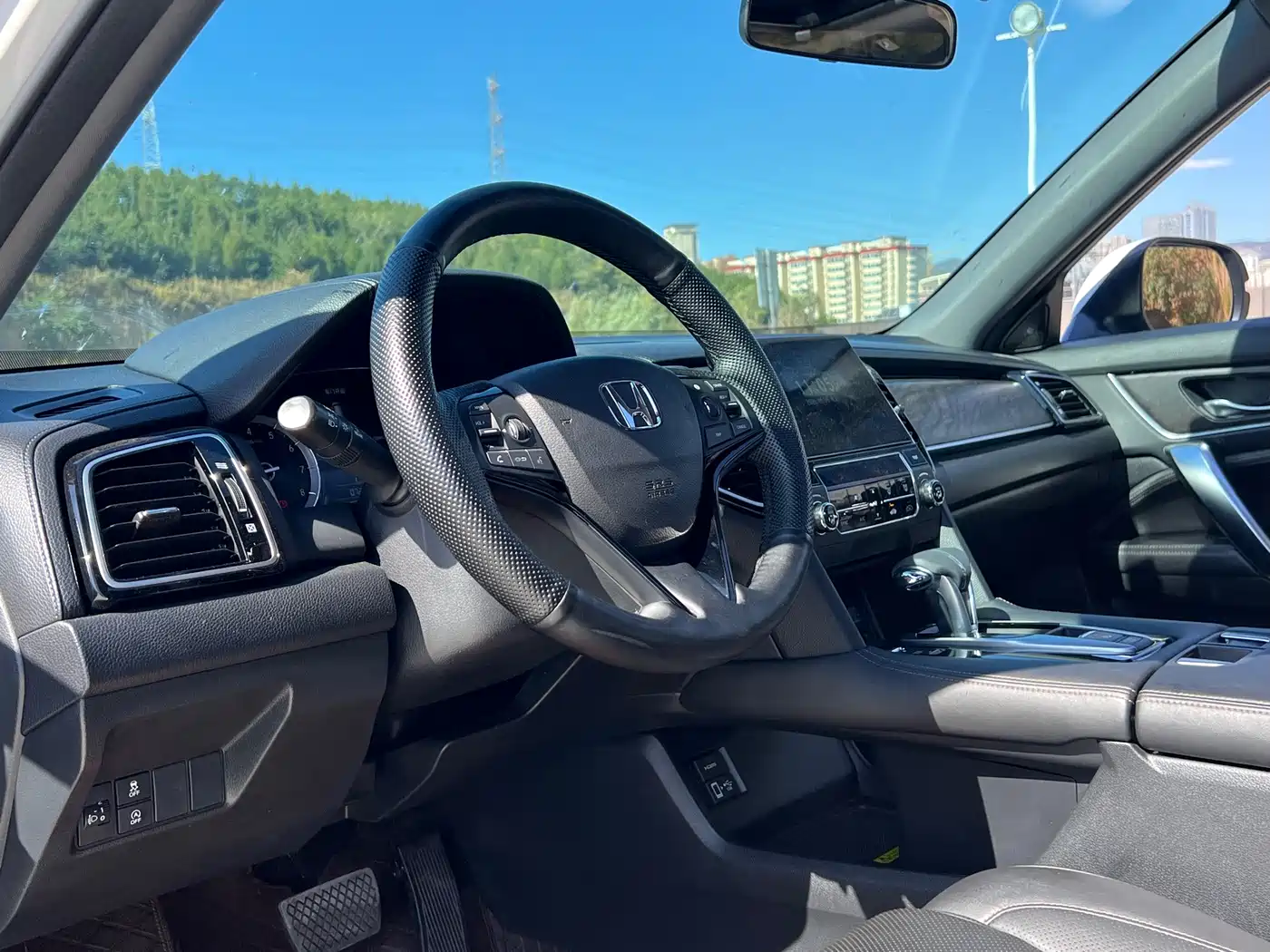 Фото 9 - Honda UR-V