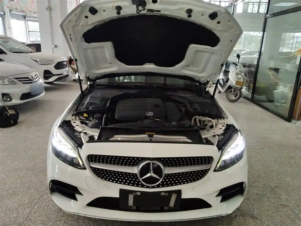 MERCEDES-BENZ CLASS C (IMPORTED)