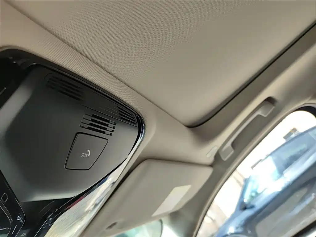 BMW 3 Series 2024 325Li M Sport Package фото 18