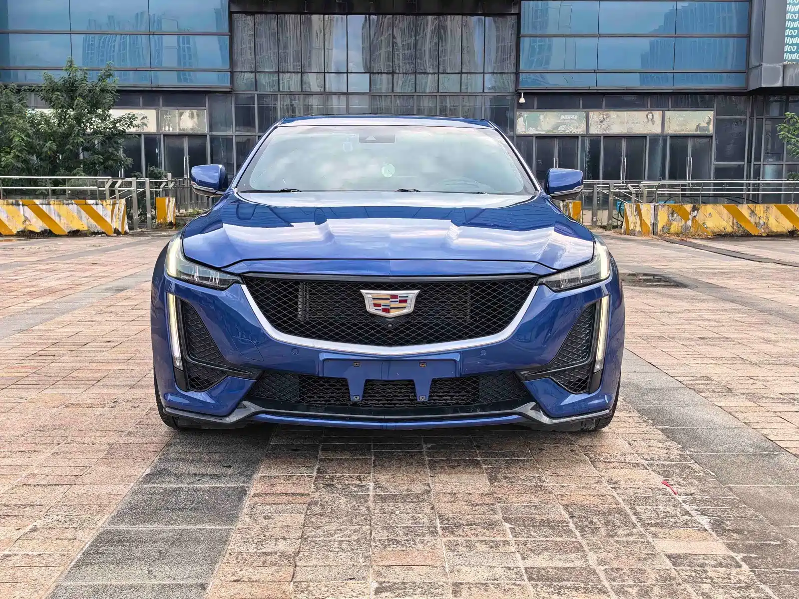صورة 2 - Cadillac CT5