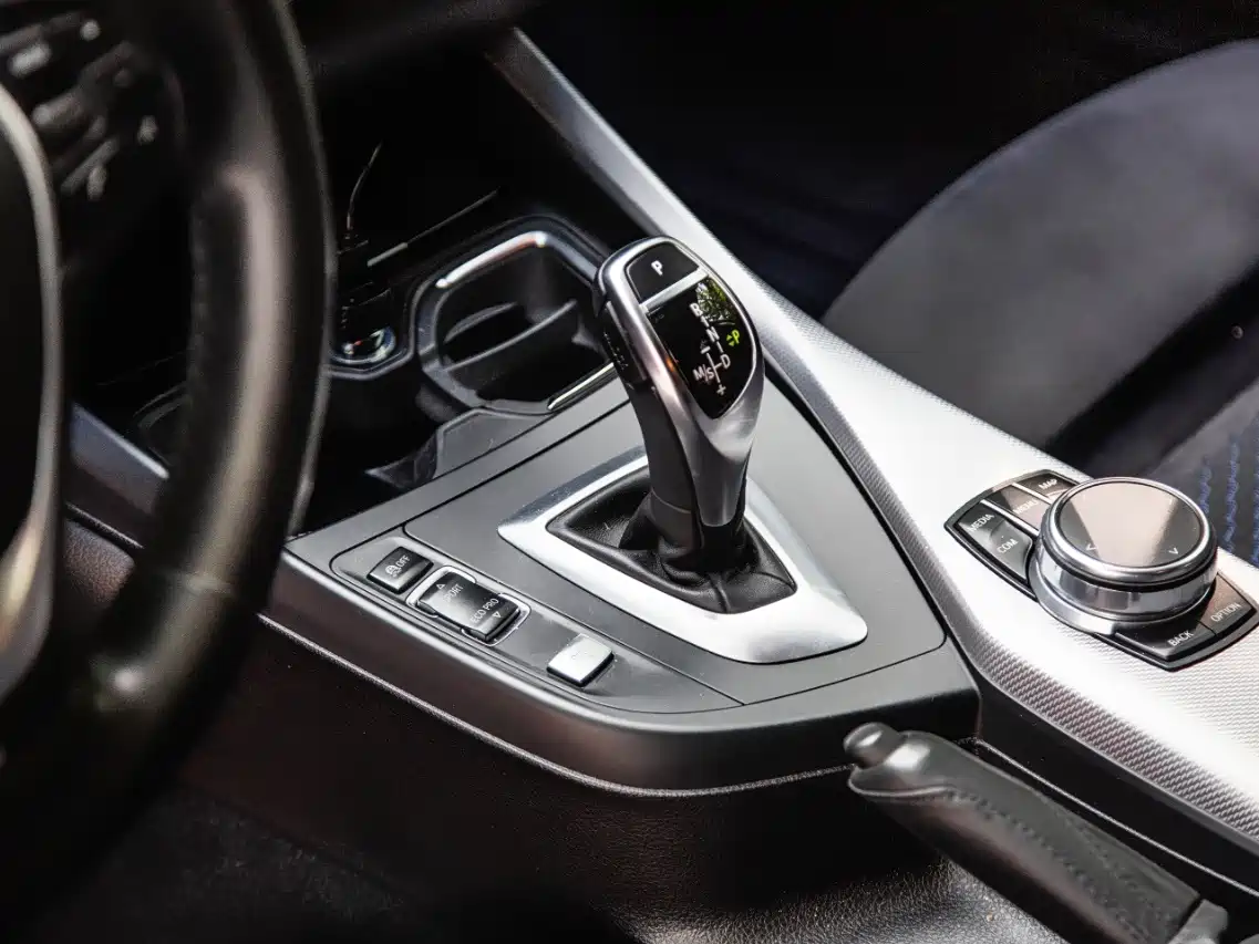 Photo 7 - BMW 1 Series (Import)