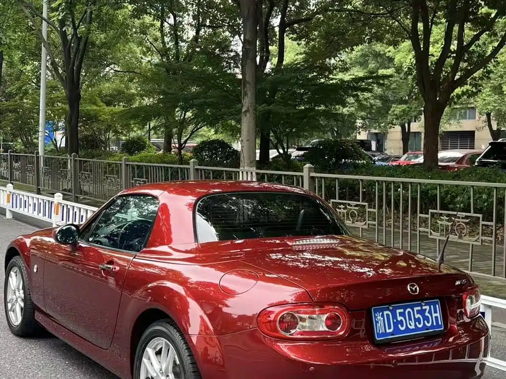 Mazda MX-5 2013 2009 2.0
