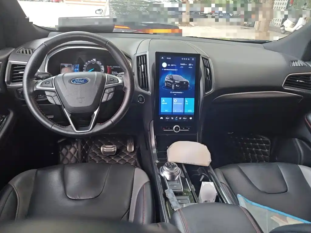 Фото 5 - Ford Edge