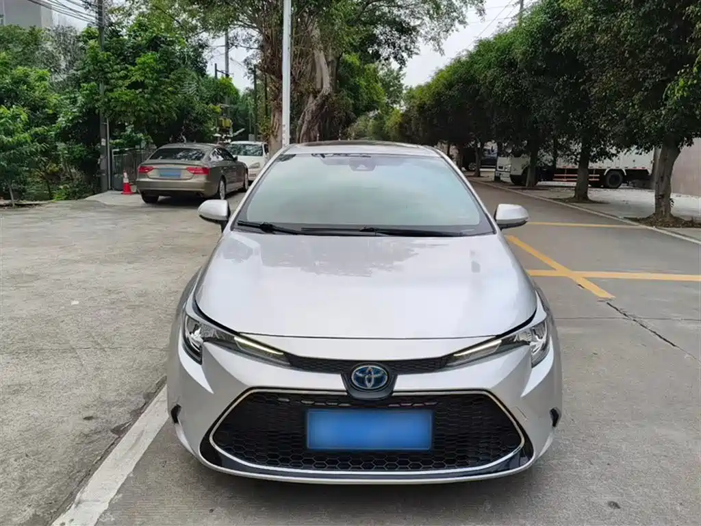 Toyota Levin 2021 Dual Engine 1.8H E-CVT Luxury Edition фото 10