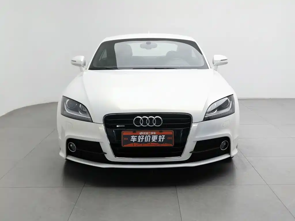 Фото 3 - Audi TT