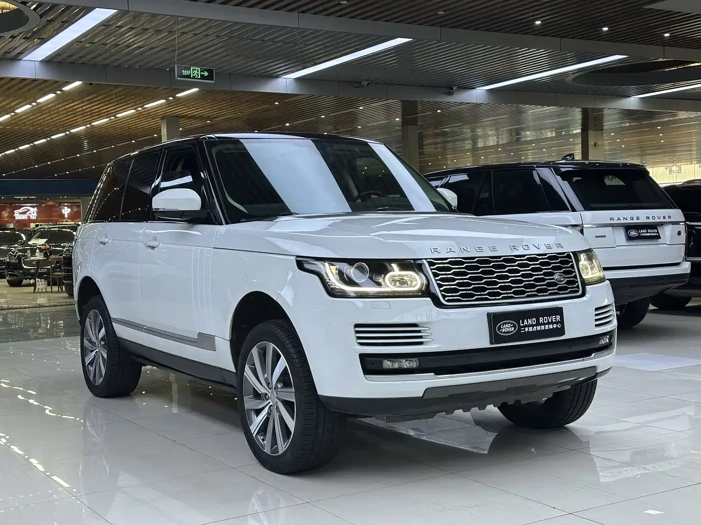 Land Rover Range Rover 2014 3.0 SC V6 Vogue фото 3