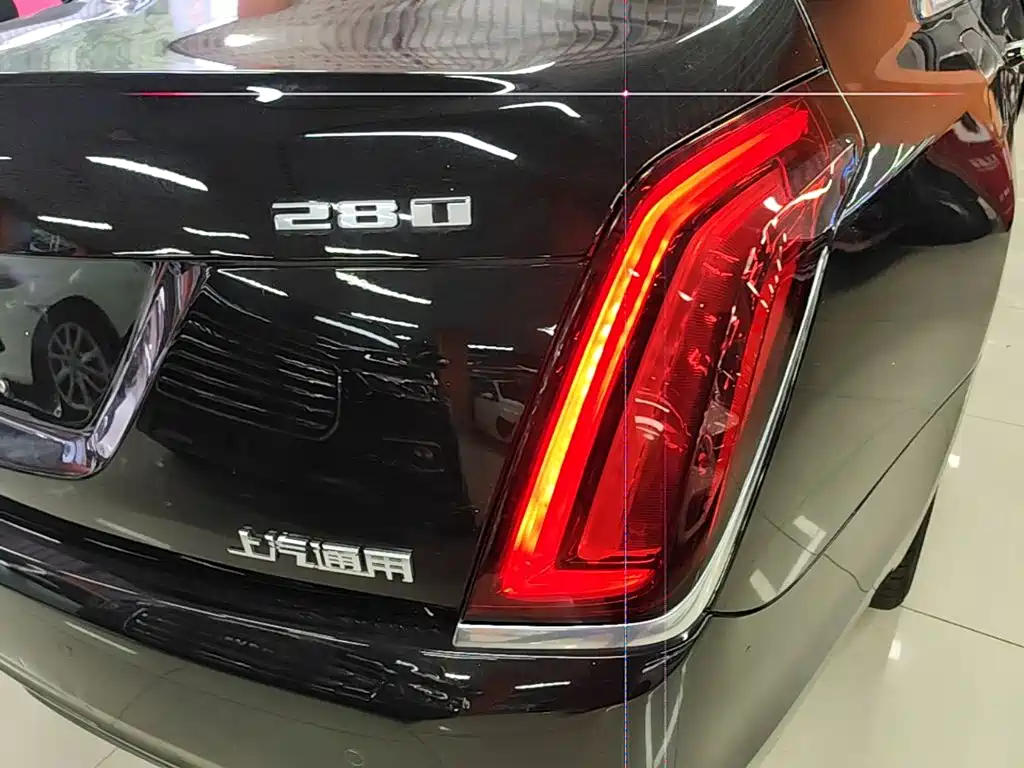 Фото 8 - Cadillac CT6