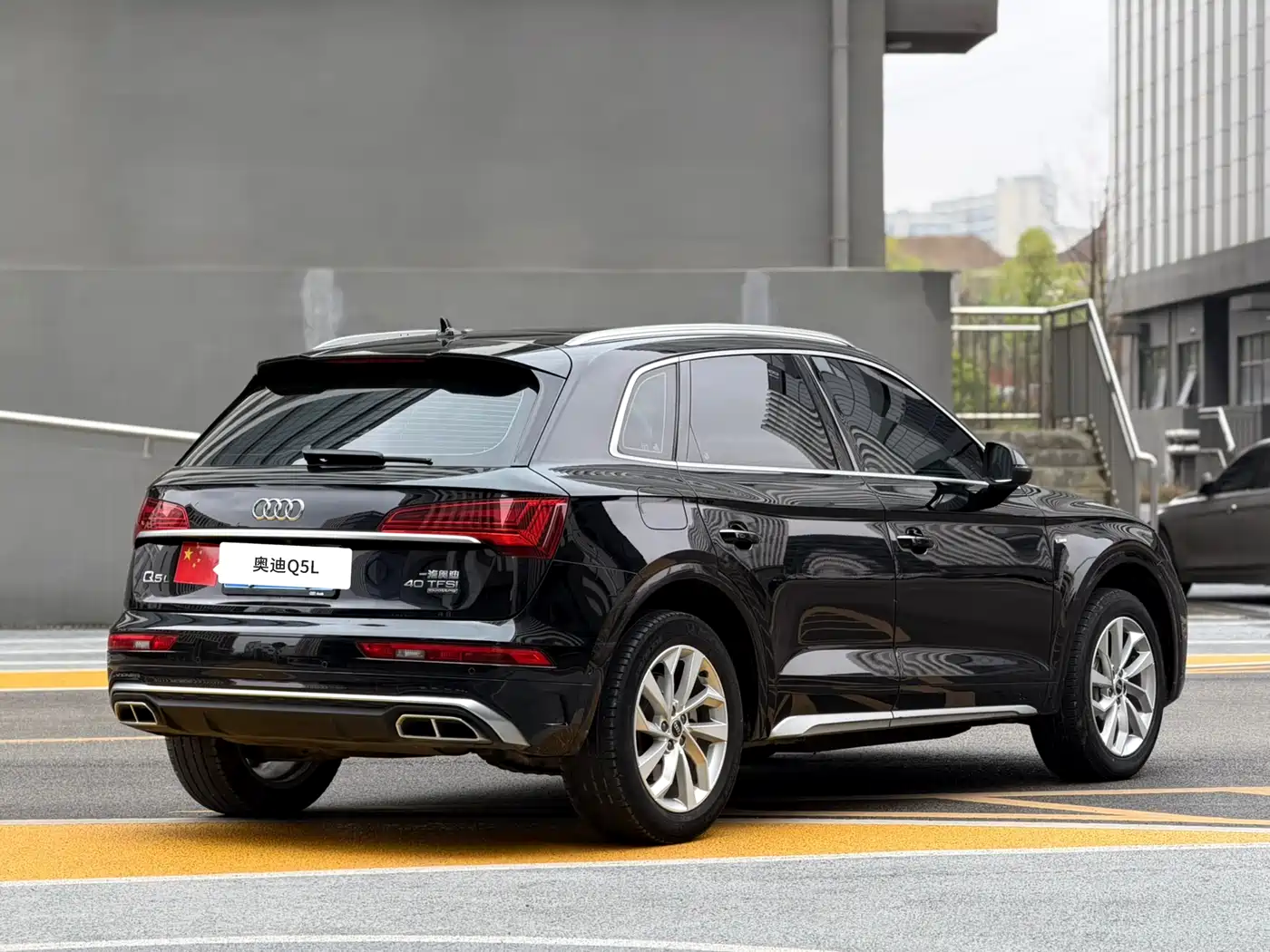 Audi Q5L 2023 40T Luxury Dynamic фото 9