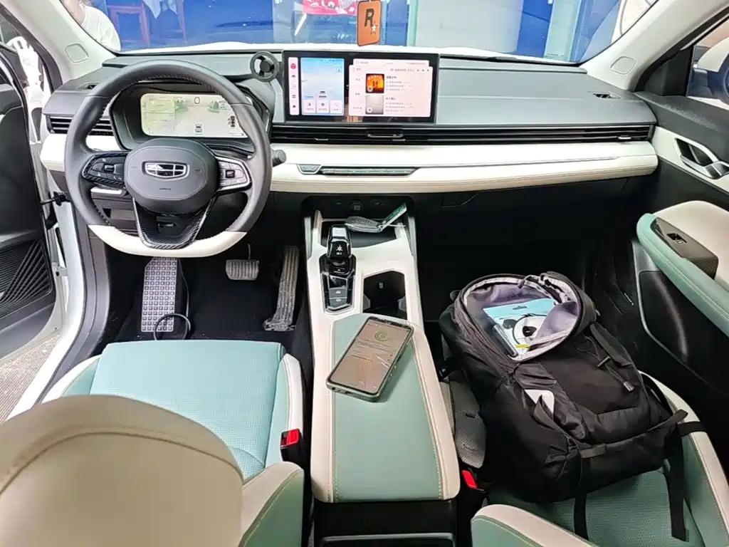 Geely Emgrand L HiP 2022 2022 1.5TD-DHT Pro 100KM Super Swift