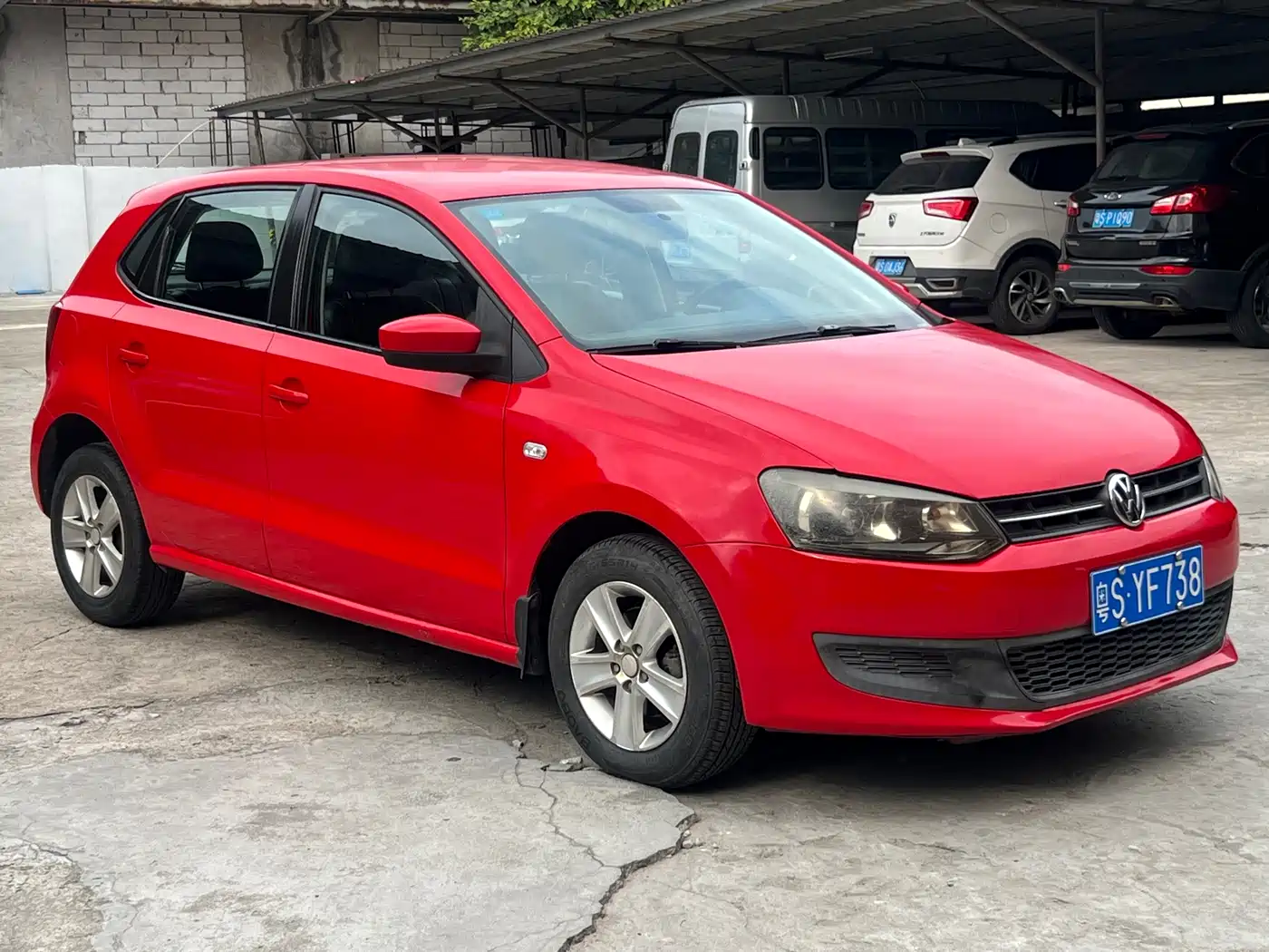 Volkswagen Polo 2013 1.4L Manual Trend Edition фото 3