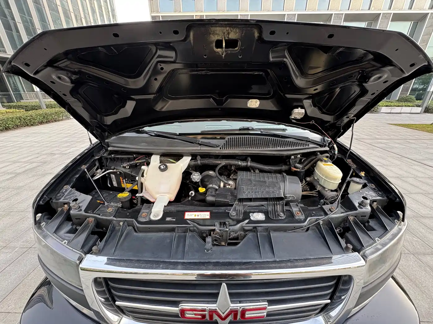 GMC Savana 2017 2017 2500S Premium Edition