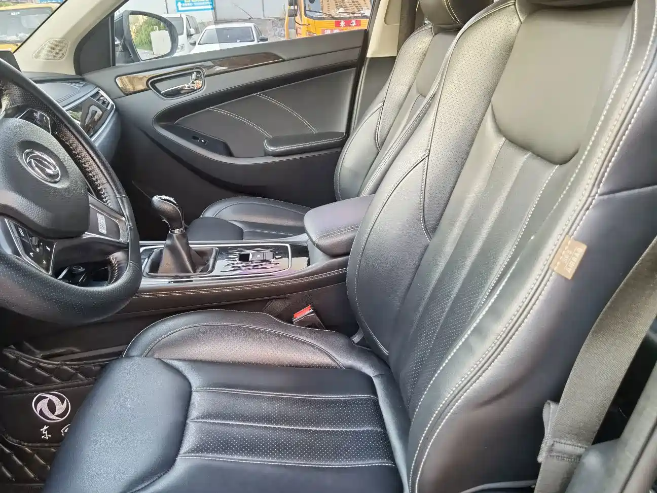 Dongfeng Fengguang Fengguang 580 2020 2020 1.5T Manual Luxury
