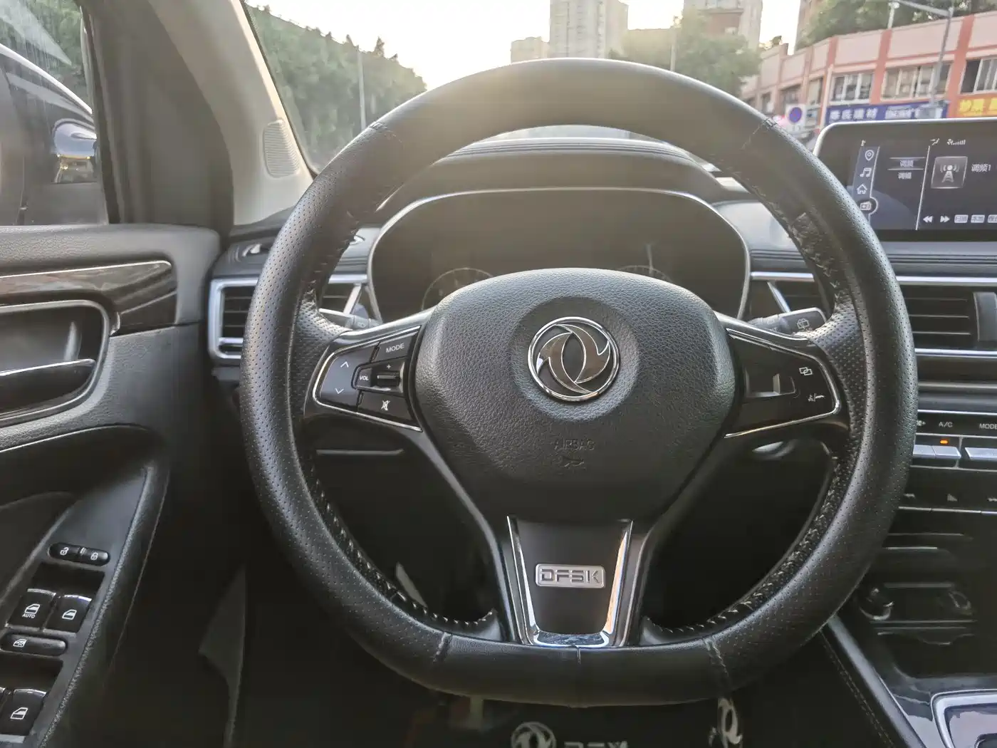 Dongfeng Fengguang Fengguang 580 2020 2020 1.5T Manual Luxury