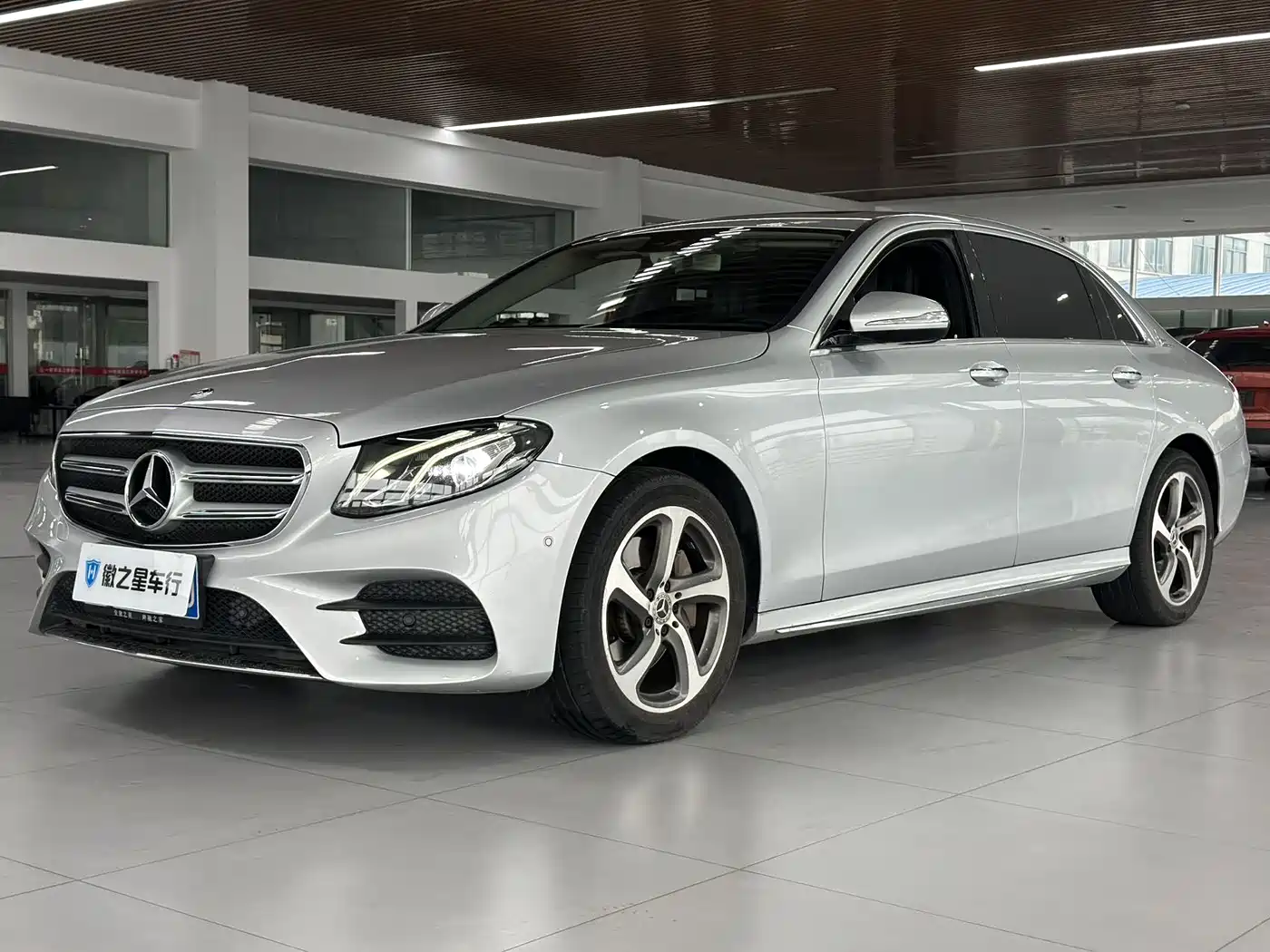 Mercedes-Benz E-Class 2016 E 300 L Sport Fashion Type
