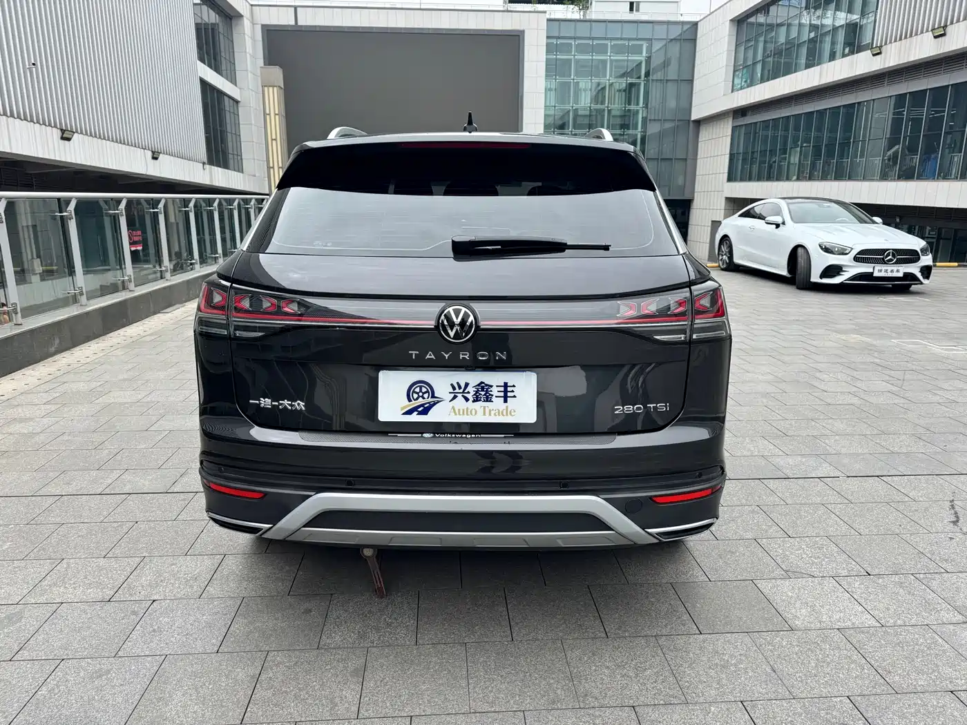 Volkswagen Tayron 2023 280TSI 2WD Luxury Plus Advanced Edition фото 8