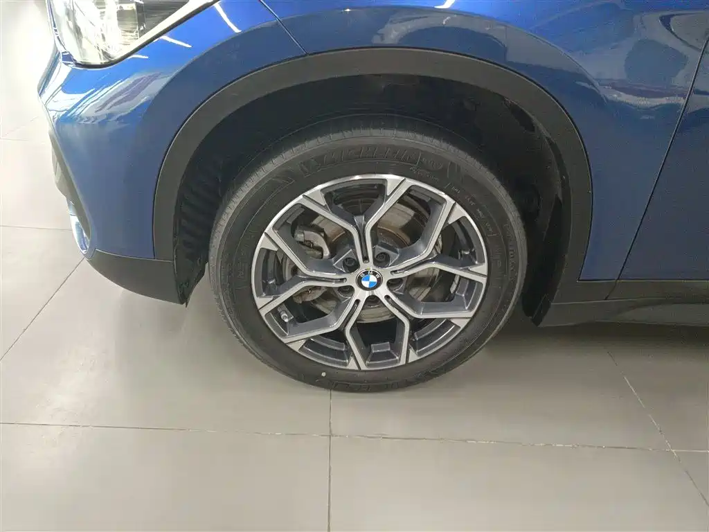 BMW X1 2021 sDrive25Li Leading фото 23