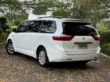 Photo 4 - Toyota Sienna