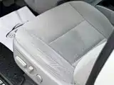 Photo 11 - Toyota Sienna