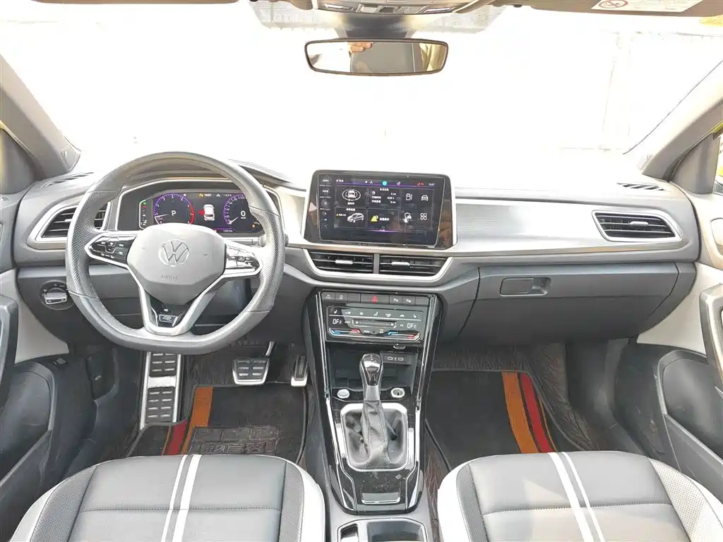 Volkswagen T-ROC 2023 300TSI DSG 2WD Starlight Edition фото 6