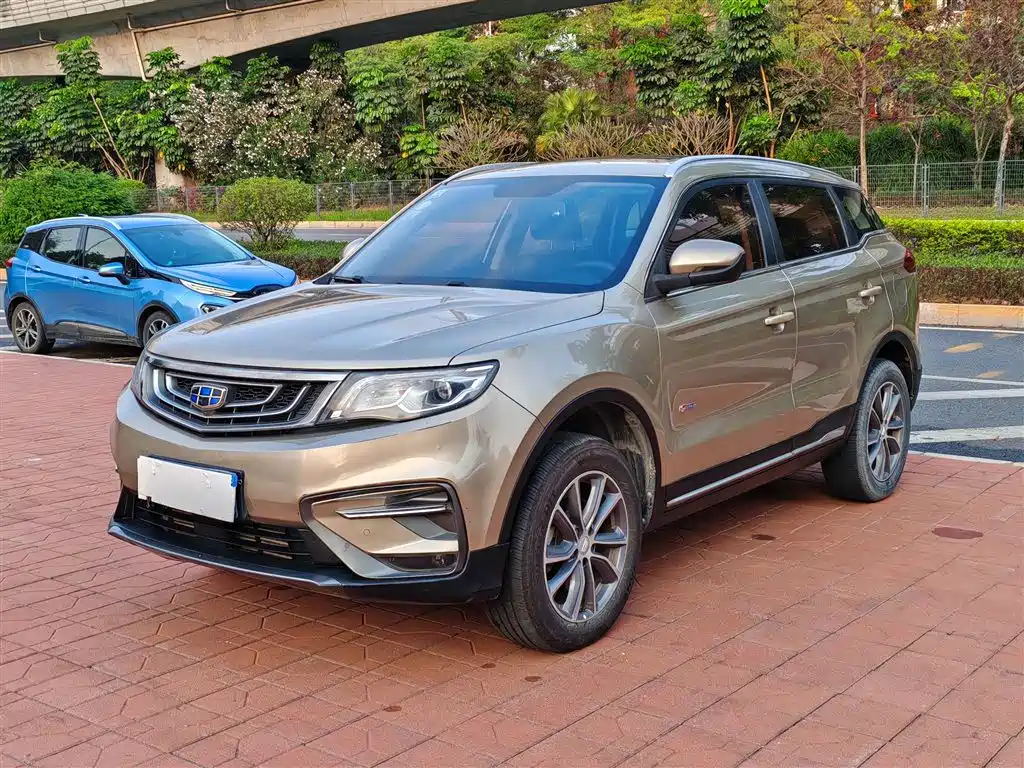 Фото 2 - Geely Boyue