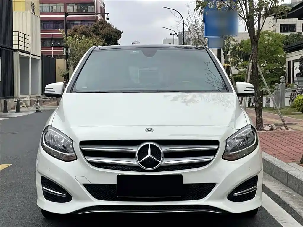 Mercedes-Benz B-Class 2017 B 200 Dynamic фото 22