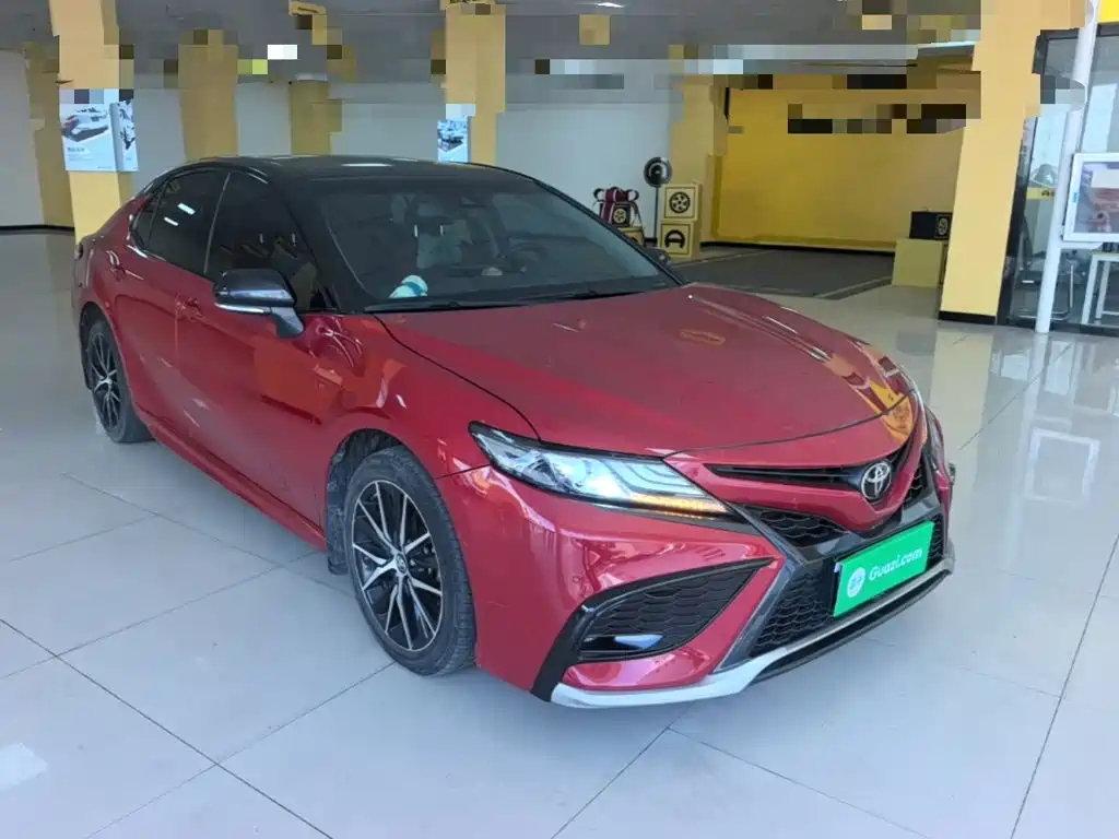 Photo 22 - Toyota Camry