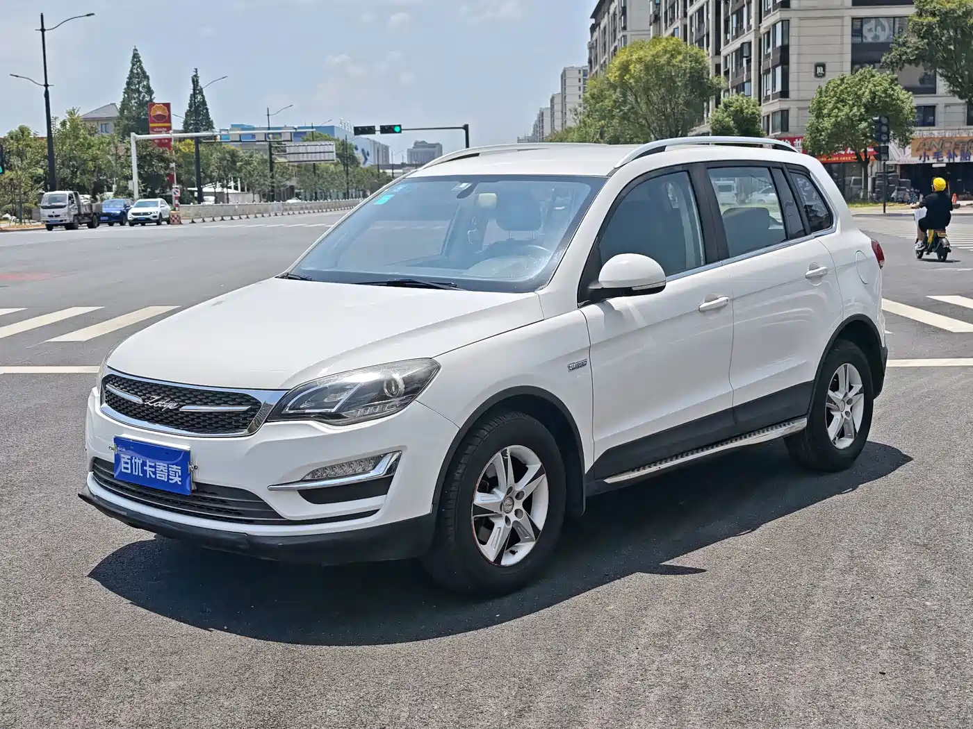 Zotye Damai X5 2016 2017 Model Classic 1.5T CVT Prestige