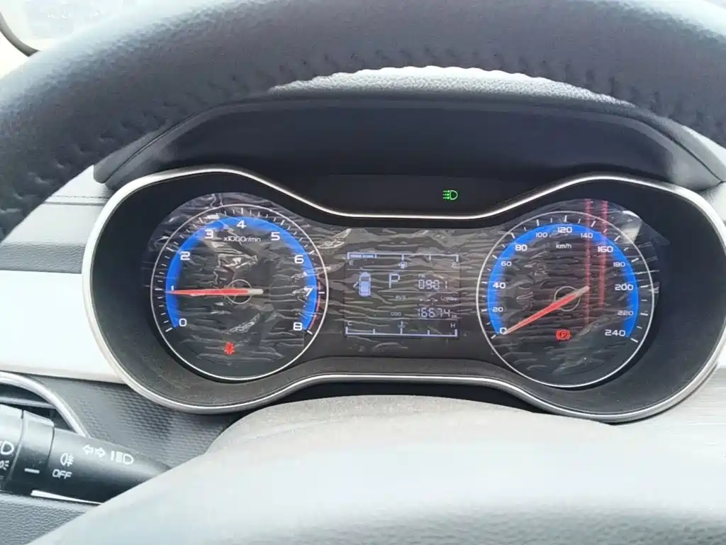 Geely Vision 2019 Upgrade 1.5L CVT Luxury China VI 8