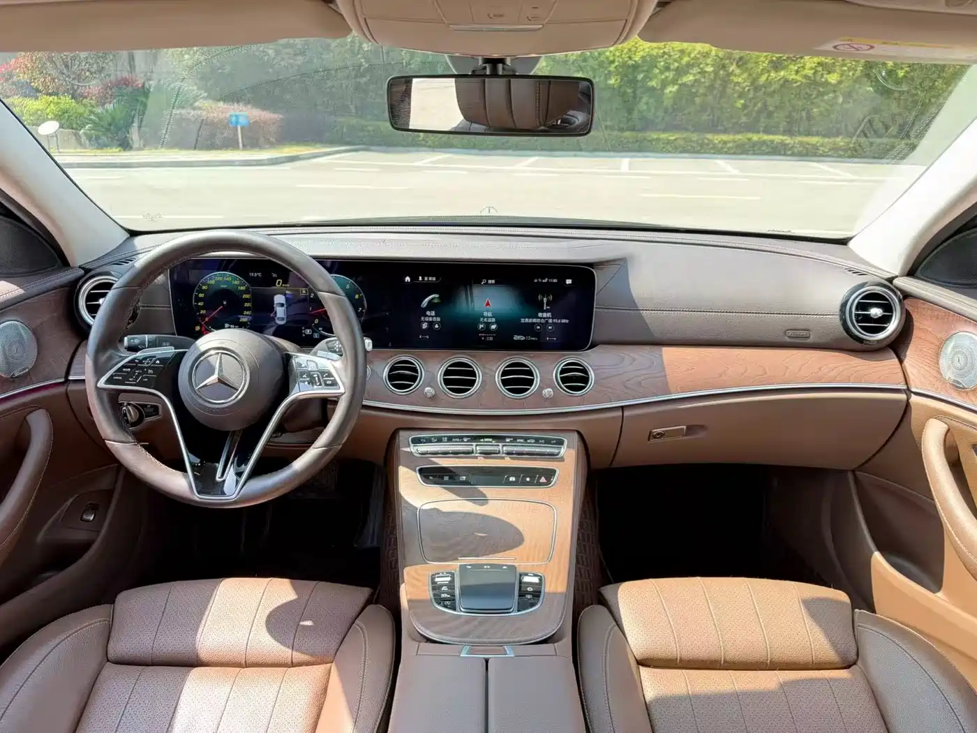 Mercedes-Benz E-Class 2022 E 300 L Luxury фото 2