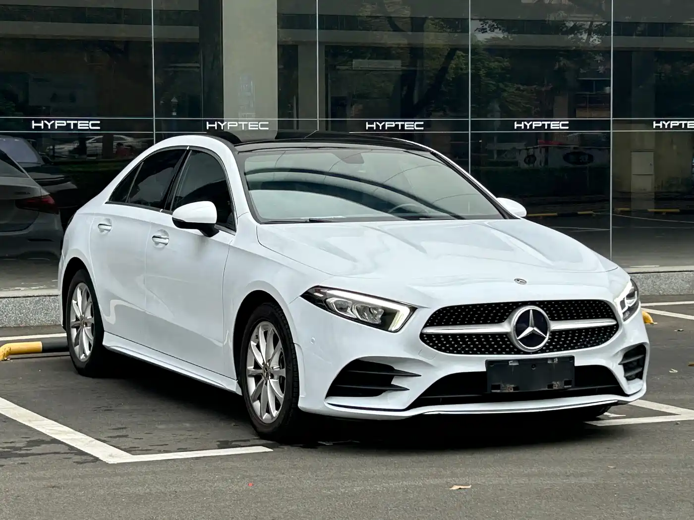 Mercedes-Benz A-Class 2021 A 200 L Sport Sedan Fashion Edition фото 2