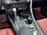 Фото 10 - Lexus RX