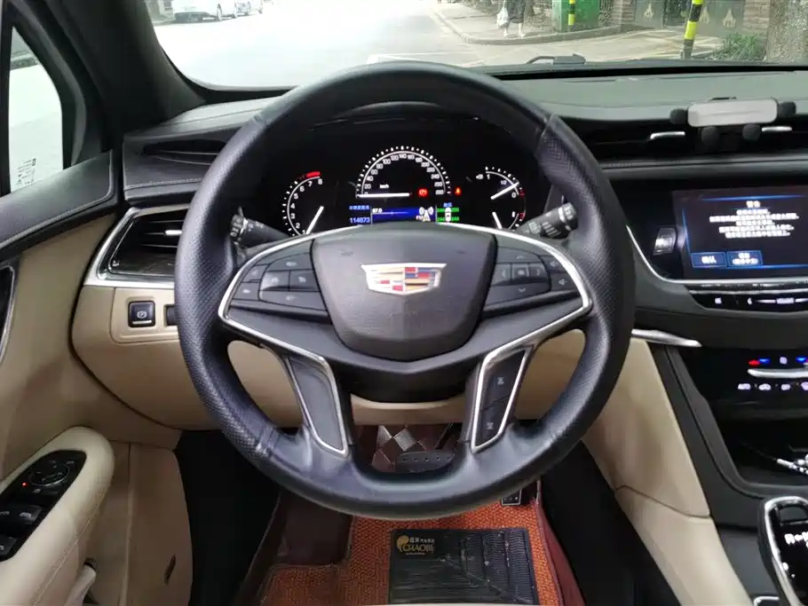 Cadillac XT5 2017 Anniversary Edition 25T Technology фото 15