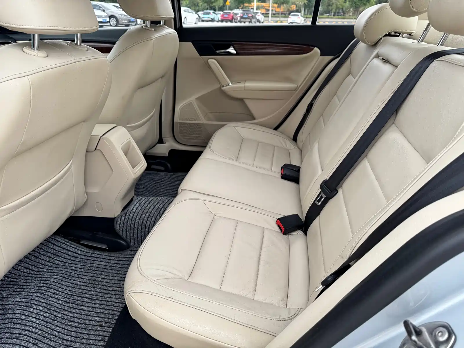 Photo 9 - Volkswagen Lavida