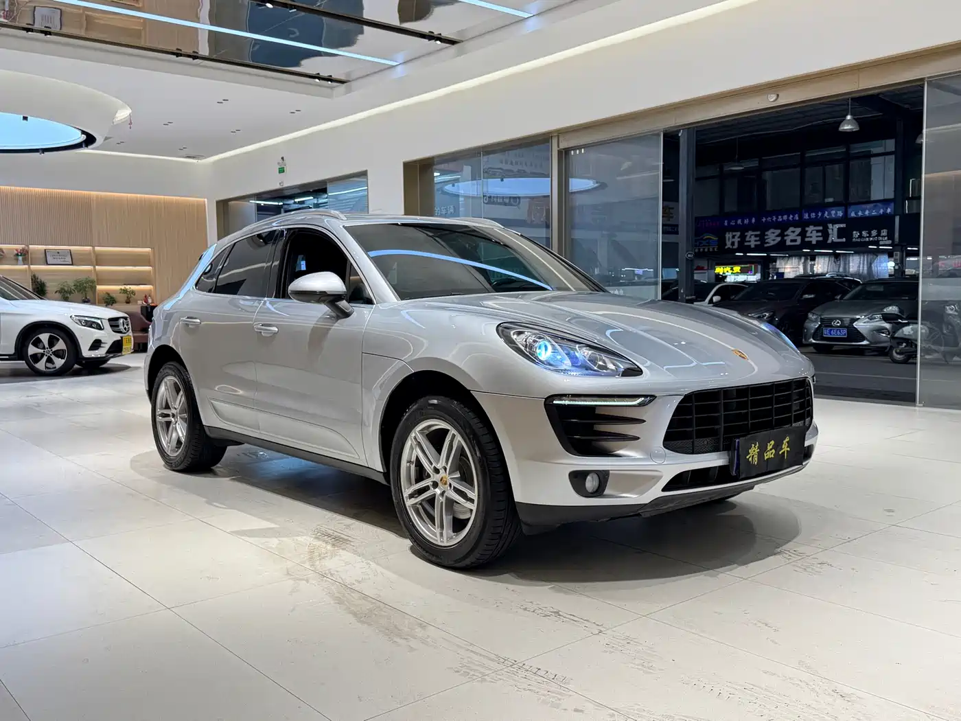 Porsche Macan 2014 Macan 2.0T фото 3