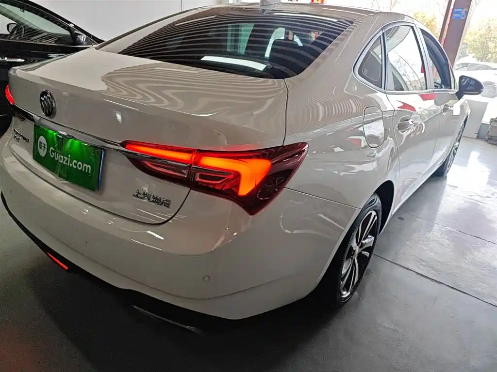Buick Verano 2020 20T CVT Leading фото 8